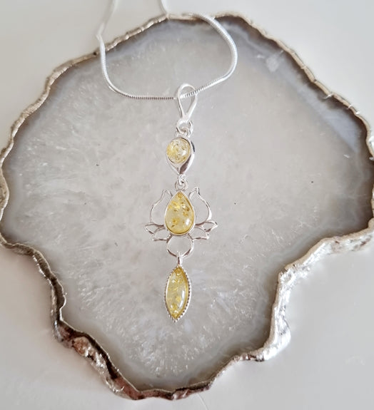 Lotus blomma hänge, silver och Bärnsten
