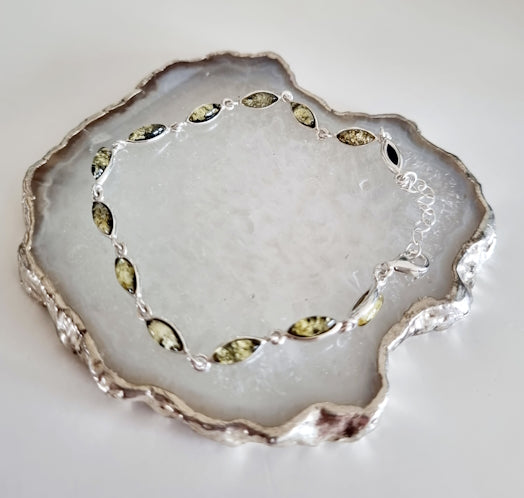 Armband av Silver och Grön Bärnsten, 18+3cm