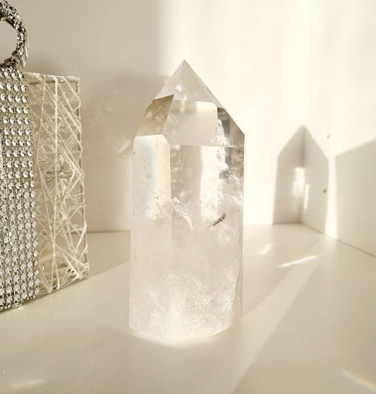 Auktion 01, Klar spets av Bergkristall