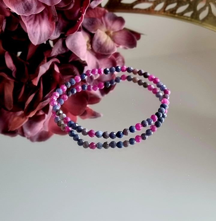 Armband Rubin och Safir fasetterad, 4mm