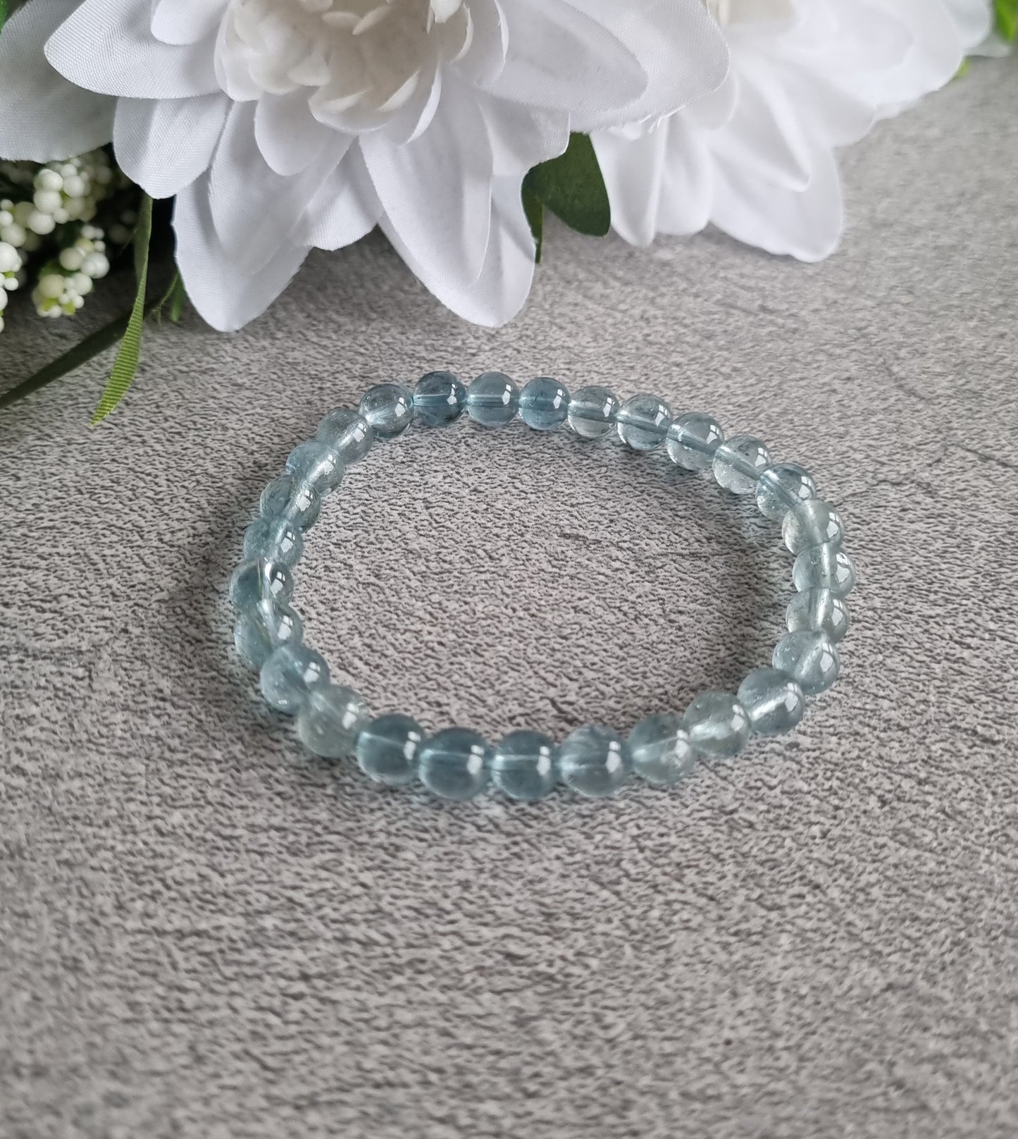 Armband Blå topas, 6mm1